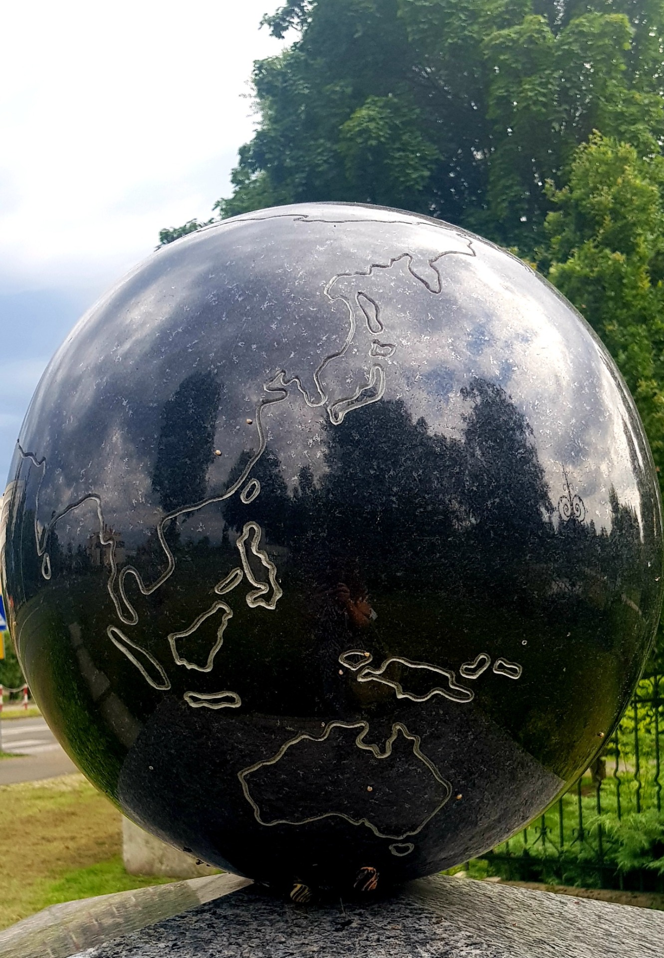 Borders and identities - Let us change our way of thinking